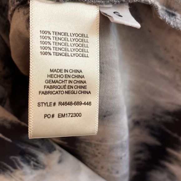 Cloth & Stone Anthropologie button down, ombré print shirt - Picture 7 of 7